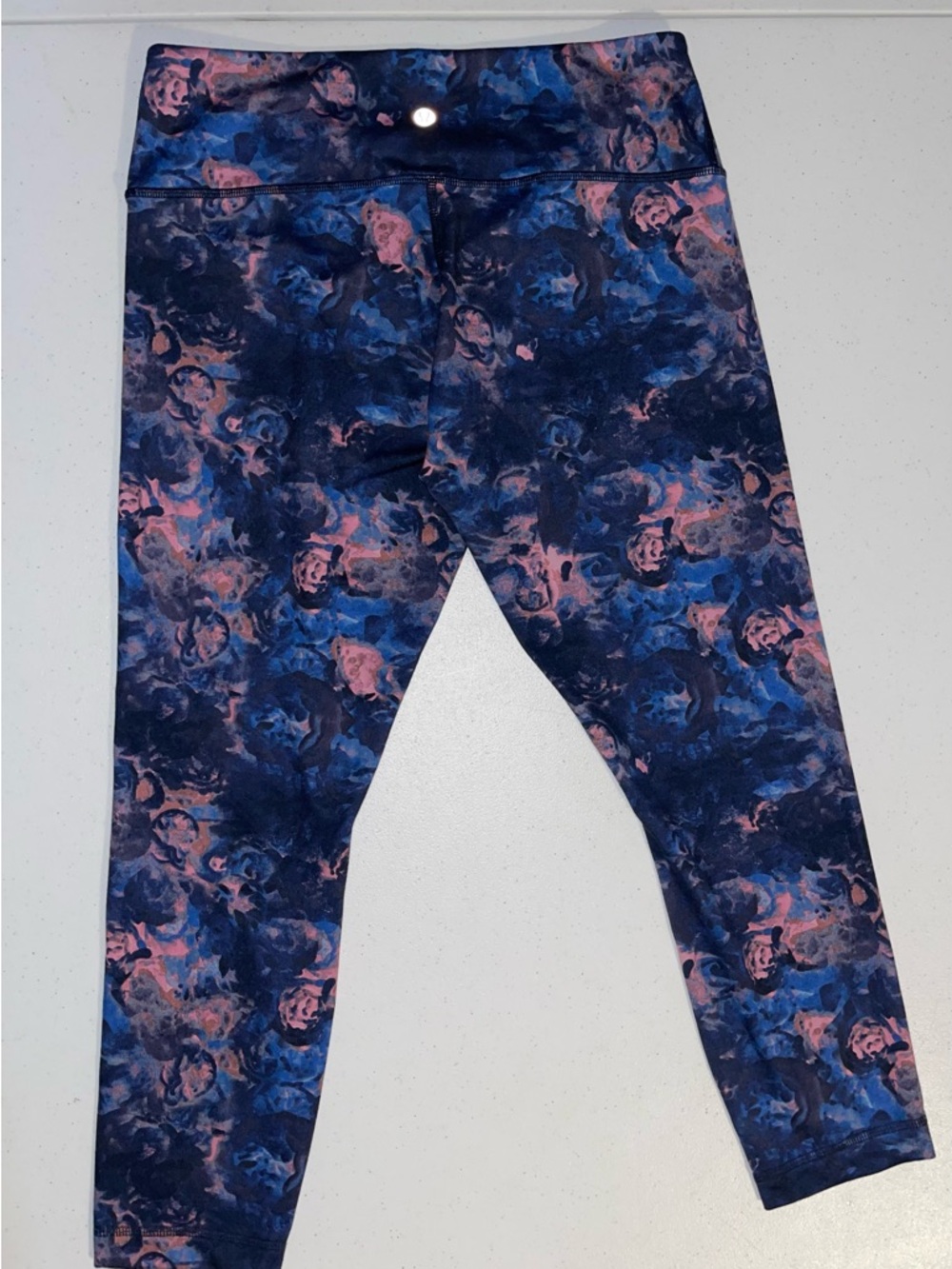 lululemon athletica size 10 Navy & Pink Print Leggings 25”